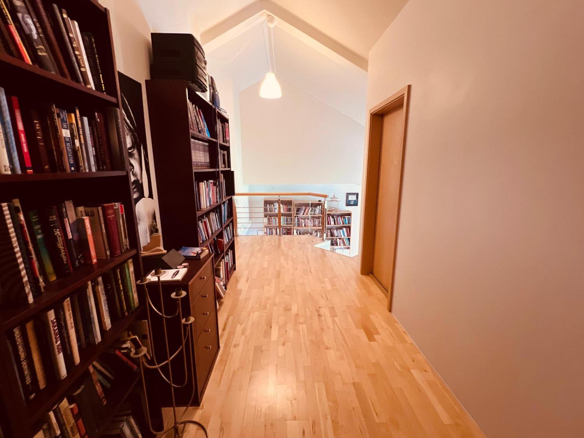 Reykjavik Peace Center Guesthouse Екстер'єр фото